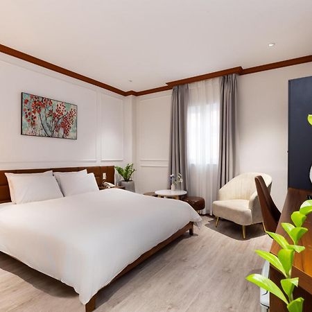 Matterhorn Hotel Хошимін Екстер'єр фото